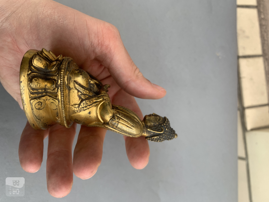 A GILT-BRONZE FIGURE OF BUDDHA SHAKYAMUNI - 图7